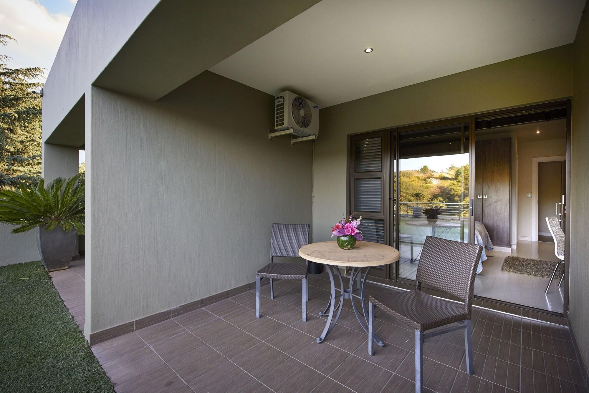 Dynasty Forest Sandown Self Catering Hotel Johannesburg Exterior photo