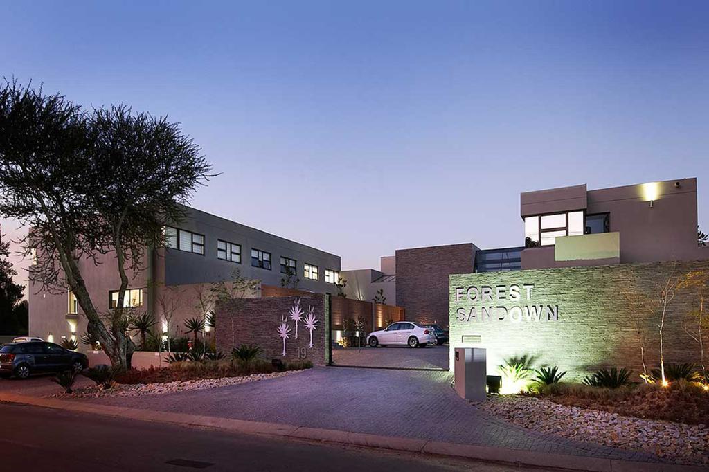 Dynasty Forest Sandown Self Catering Hotel Johannesburg Exterior photo